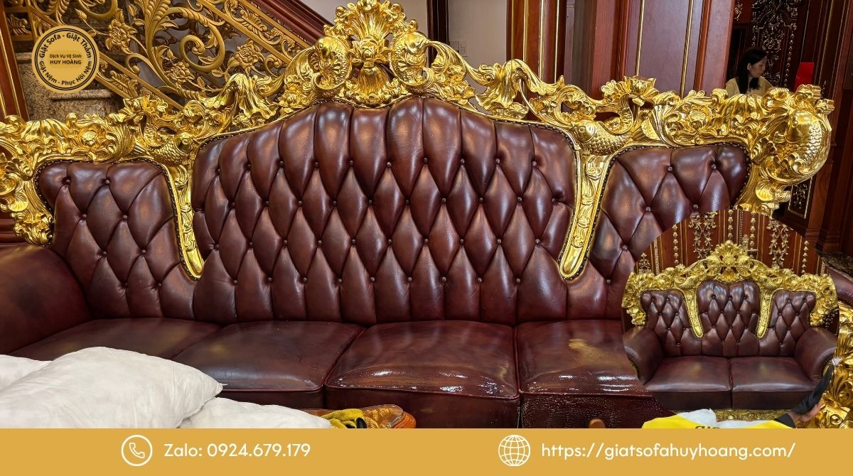 Hình ảnh thực tế dịch vụ vệ sinh sofa da tại Huy Hoàng